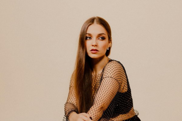 Scopri la Moda Donna che Nutre l'Anima